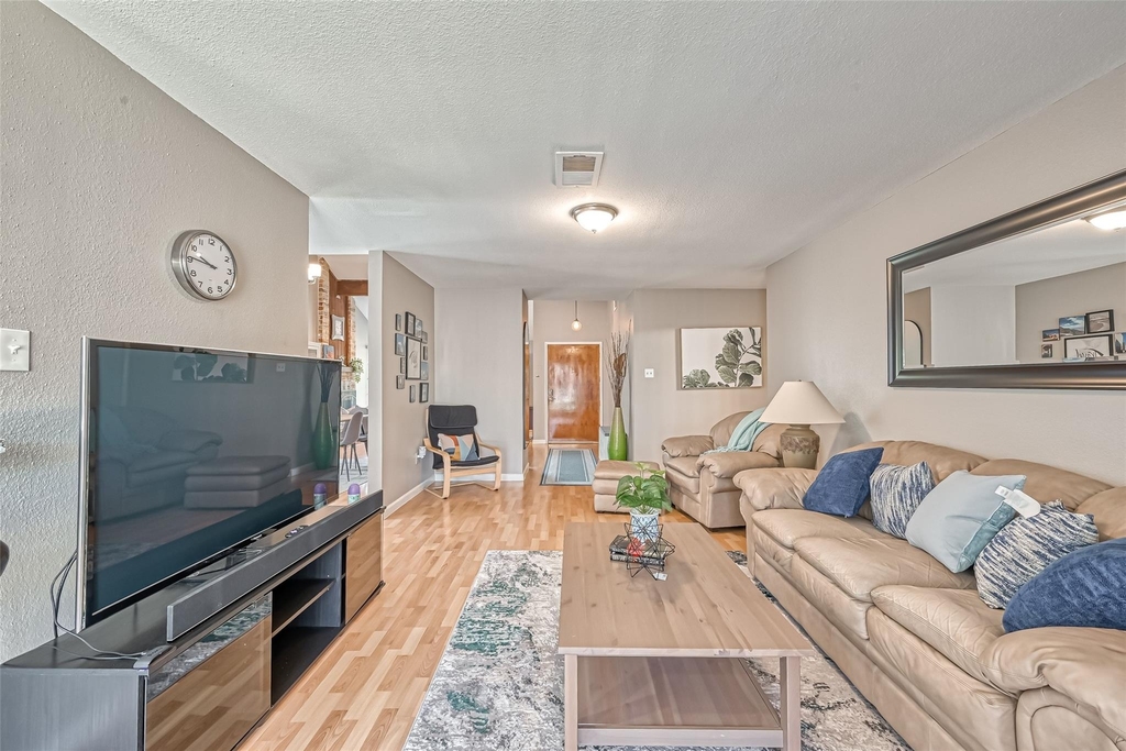 2215 Fort Laramie Drive - Photo 6