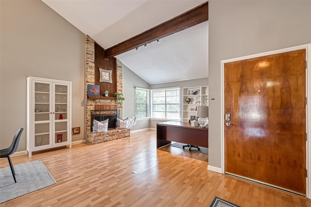 2215 Fort Laramie Drive - Photo 4