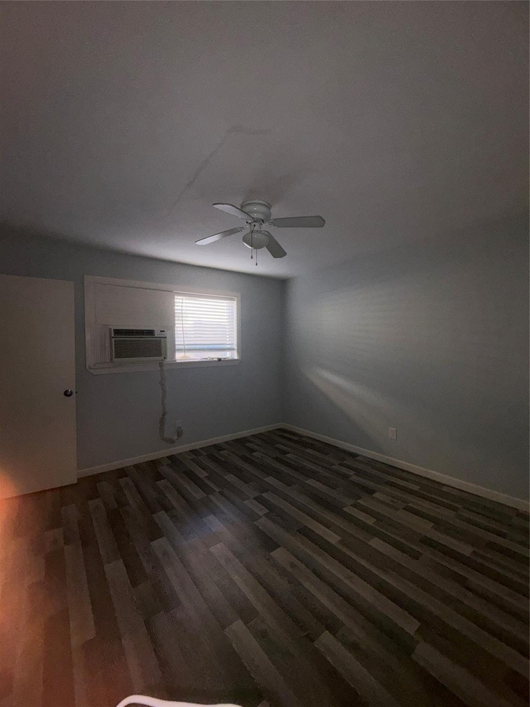 4626 Bell Street - Photo 4