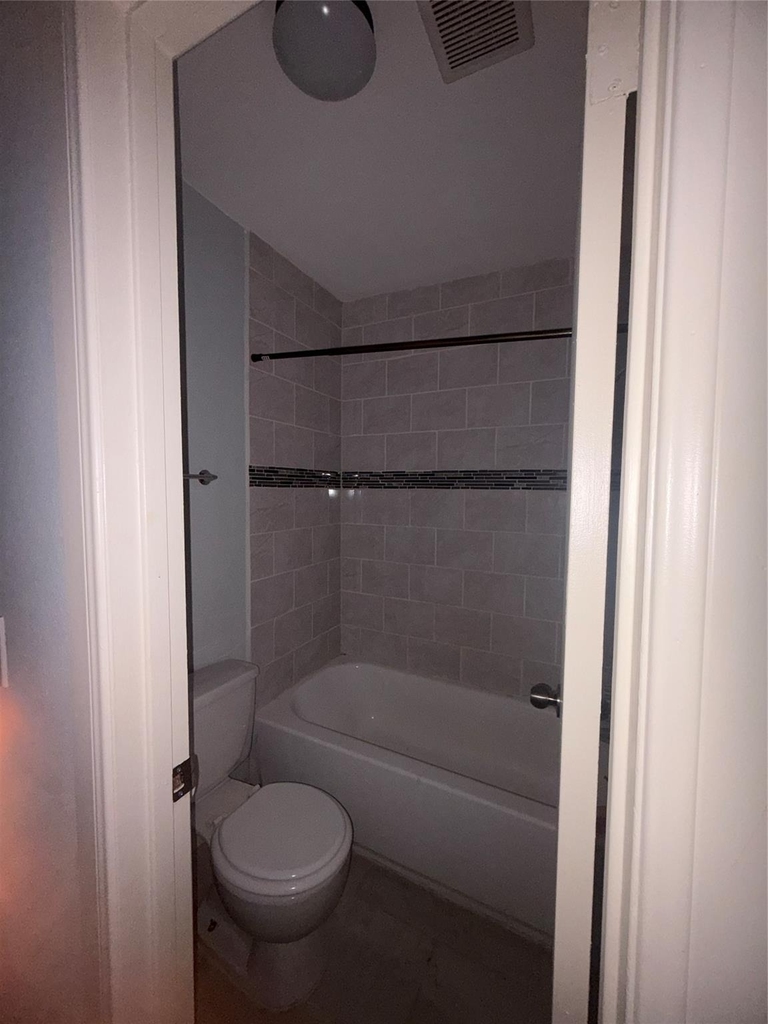 4626 Bell Street - Photo 8