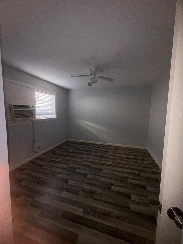 4626 Bell Street - Photo 5