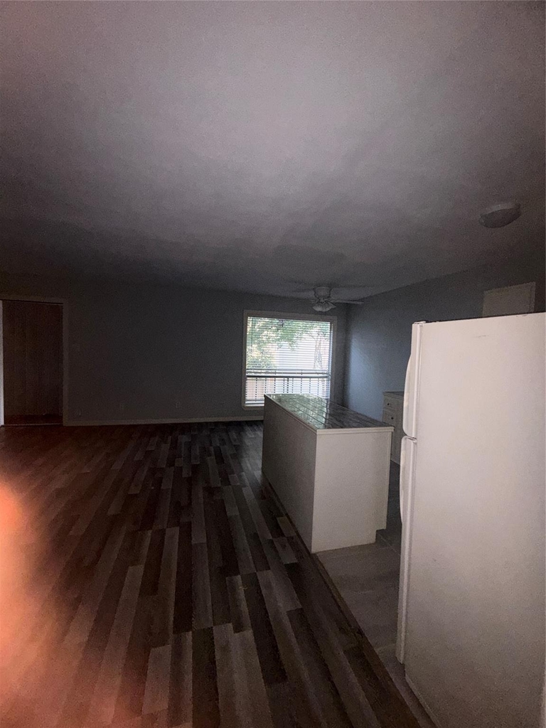 4626 Bell Street - Photo 3