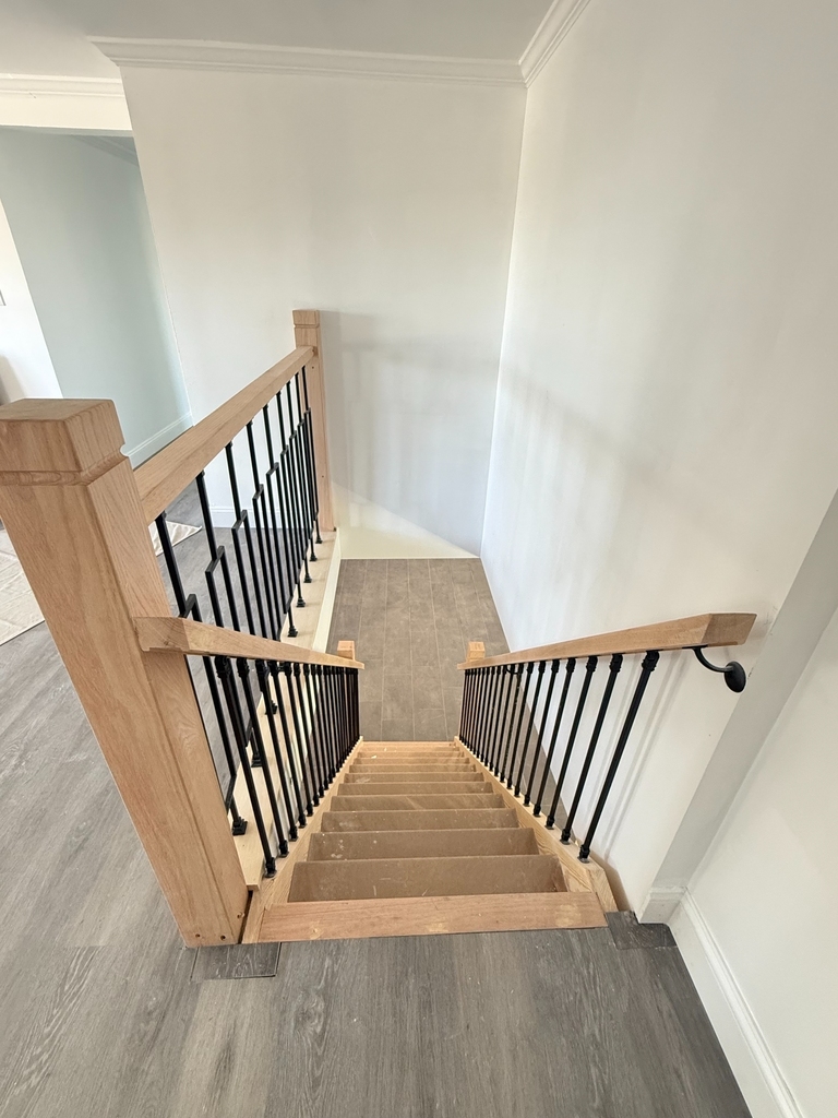 610 Laurelton Boulevard - Photo 14
