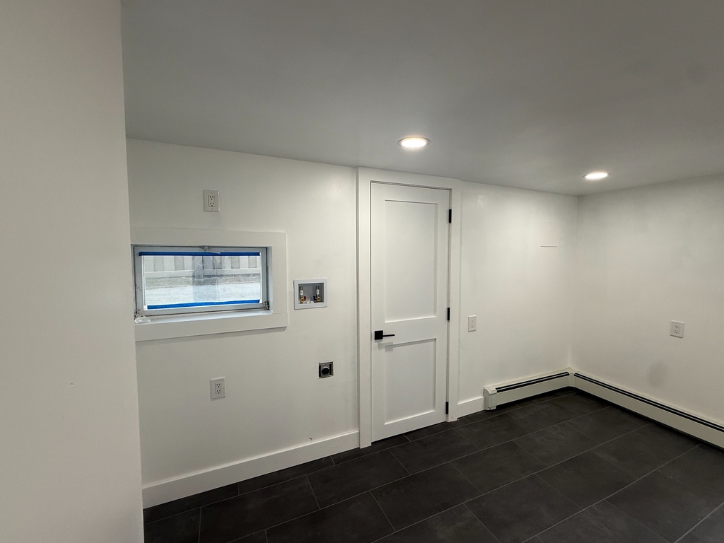 610 Laurelton Boulevard - Photo 16