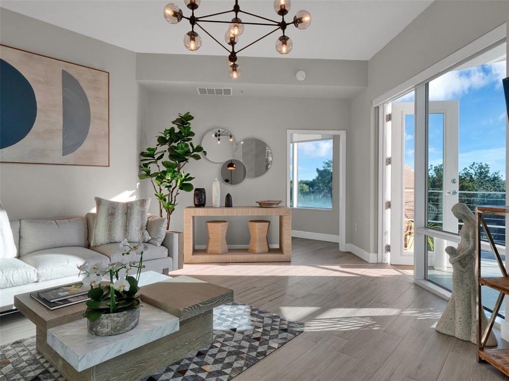 525 E Jackson Street - Photo 10