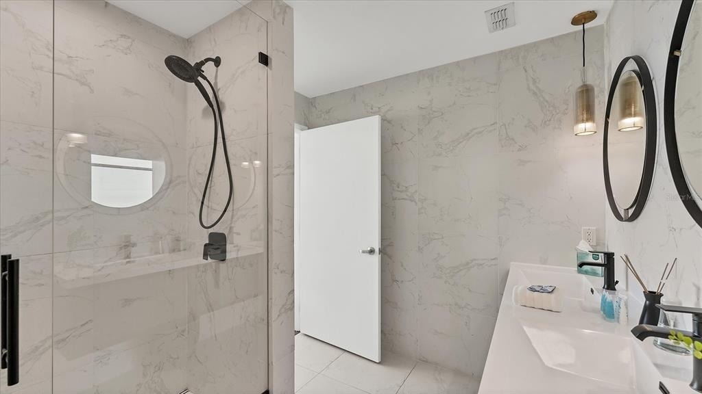525 E Jackson Street - Photo 26