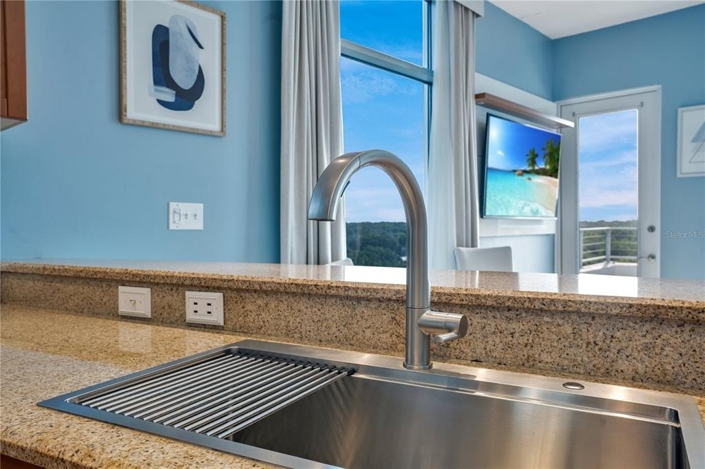 525 E Jackson Street - Photo 17
