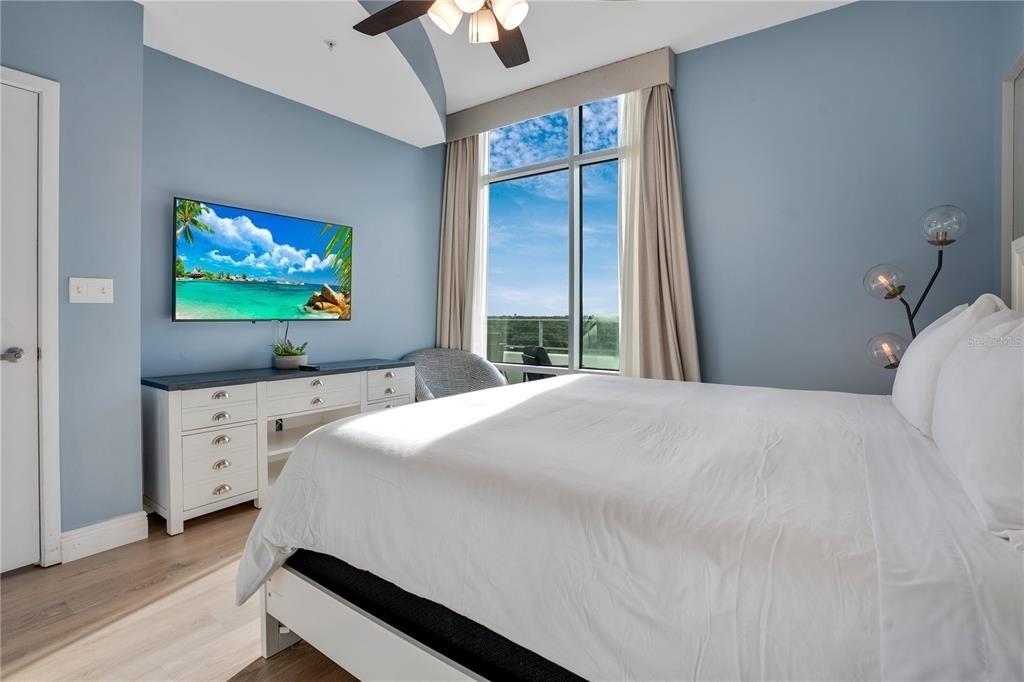 525 E Jackson Street - Photo 35