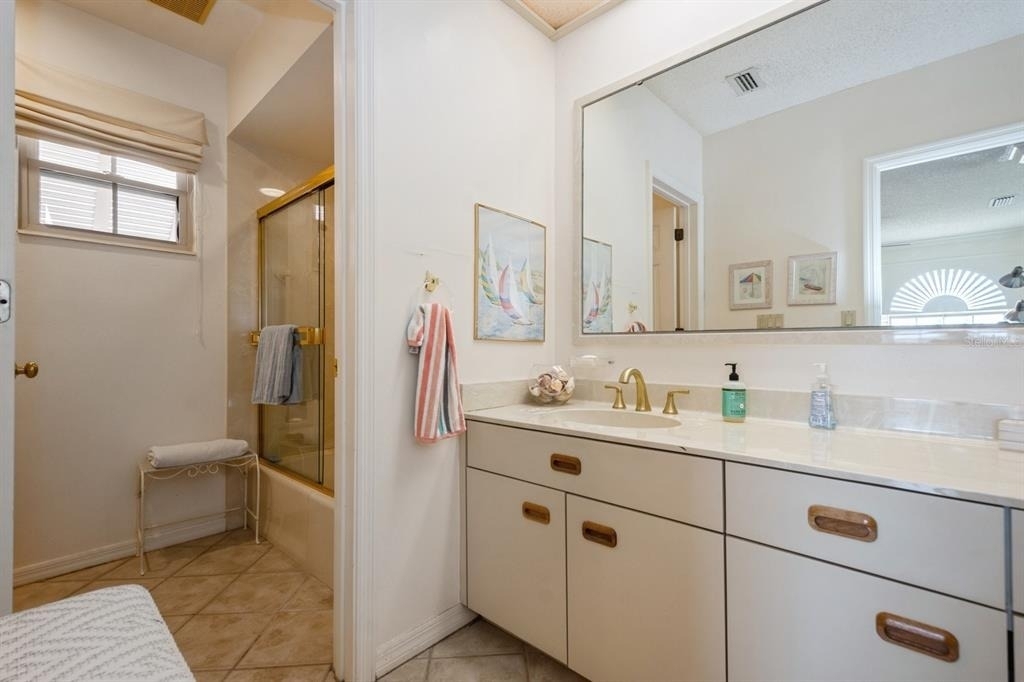 1195 Coquille Street - Photo 14