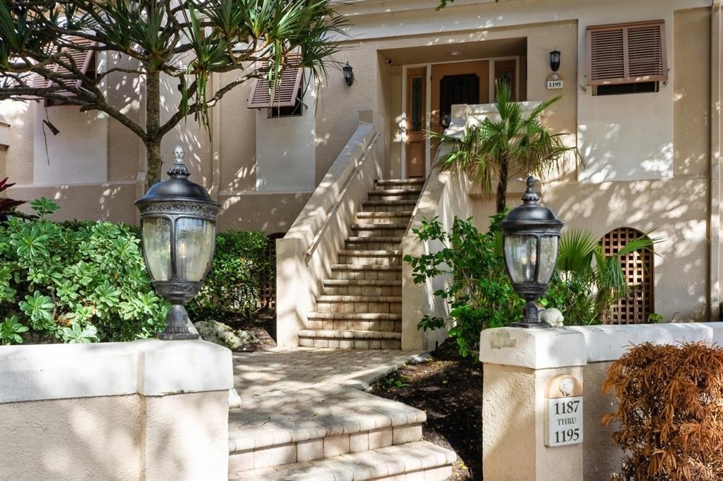 1195 Coquille Street - Photo 1