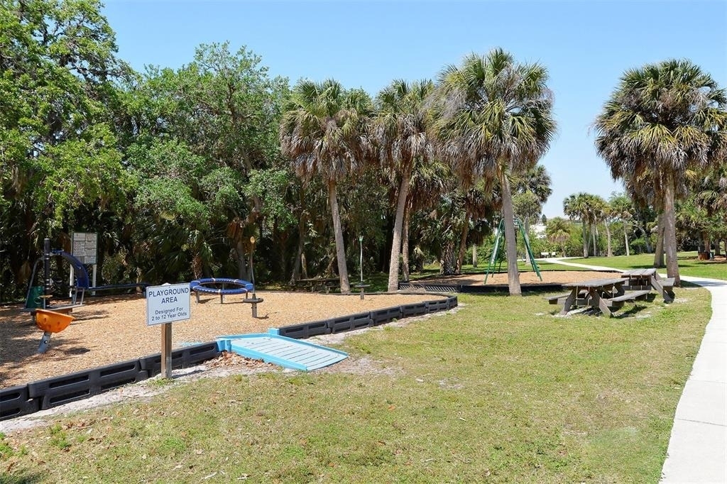 2657 Riverbluff Parkway - Photo 52