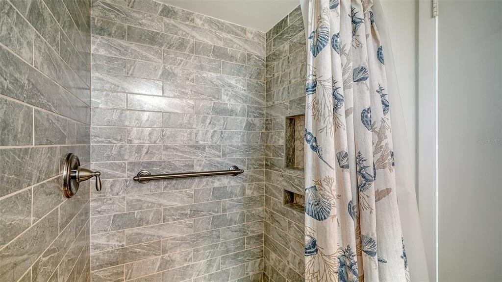 2657 Riverbluff Parkway - Photo 17