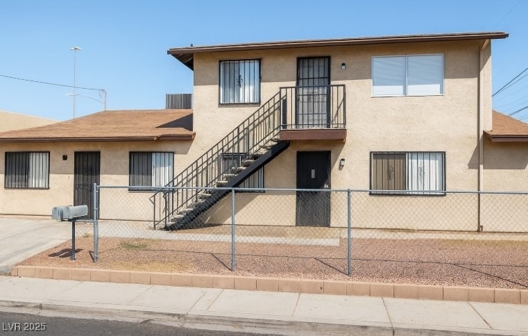 1900 Goldfield Street - Photo 0