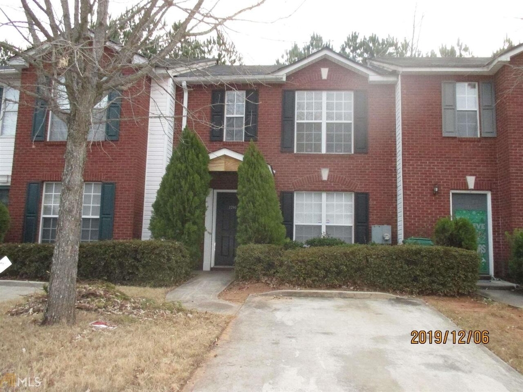 2296 Strathmoor Manor Drive - Photo 0