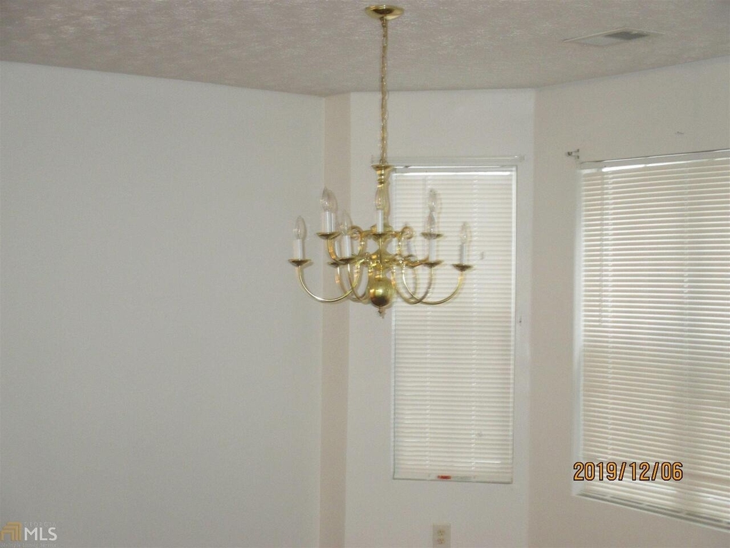 2296 Strathmoor Manor Drive - Photo 11