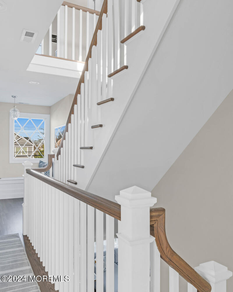 303 Pennsylvania Avenue - Photo 21