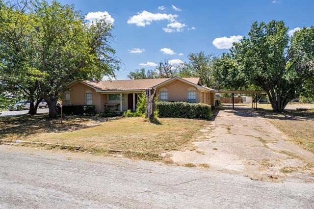 1909 8th Street - Photo 0