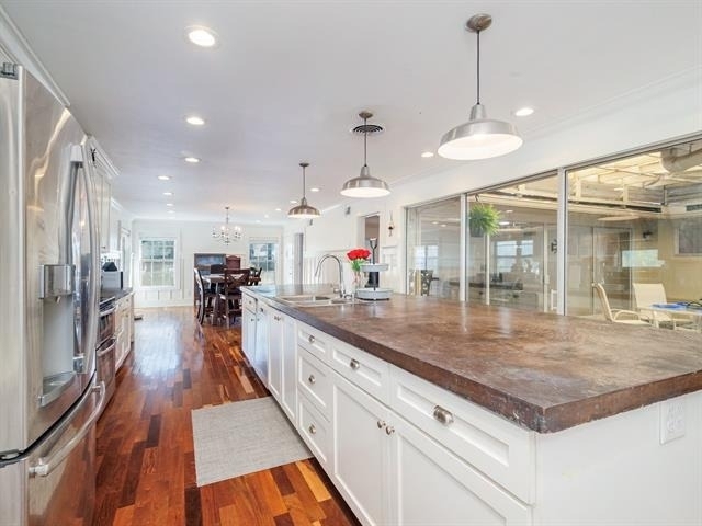 1909 8th Street - Photo 5