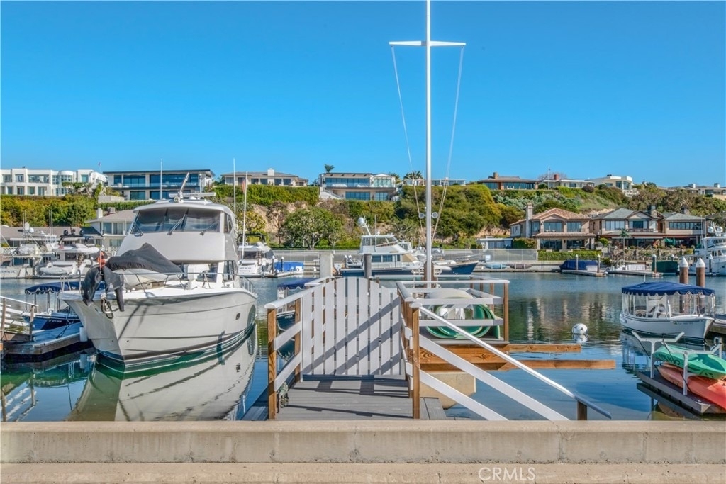 317 E Bay Front - Photo 4