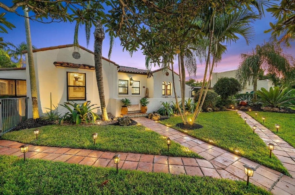400 33rd Street - Photo 2