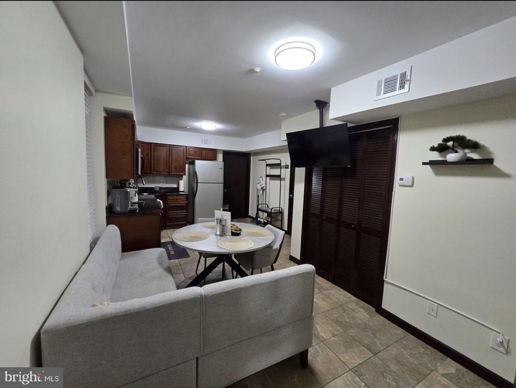 230 Market Street - Photo 2