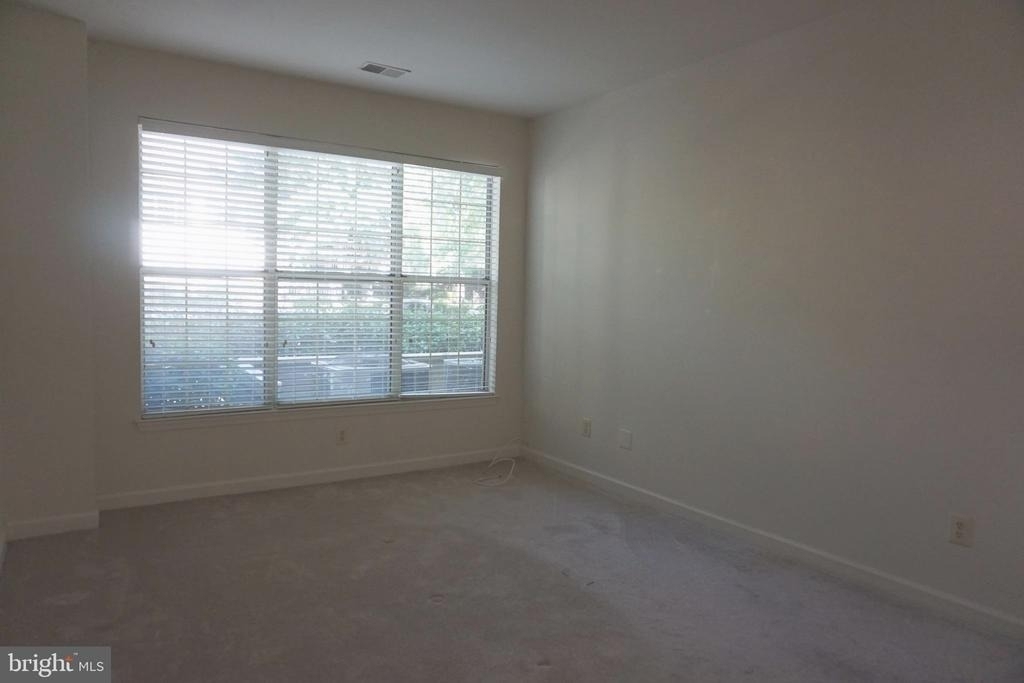 10824 Antigua Terrace - Photo 13