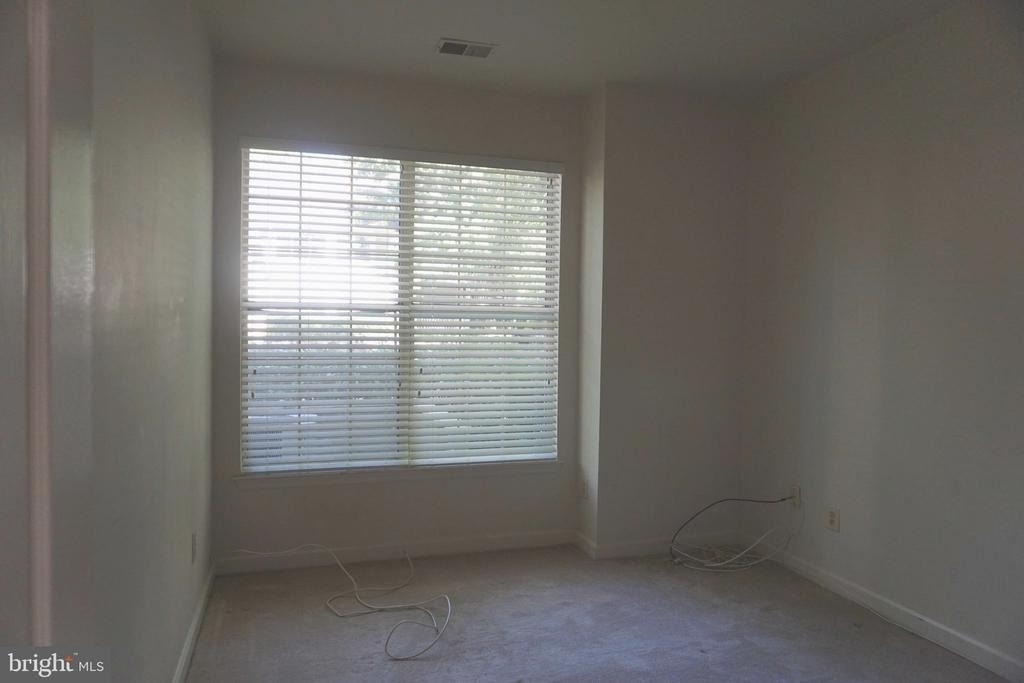 10824 Antigua Terrace - Photo 19