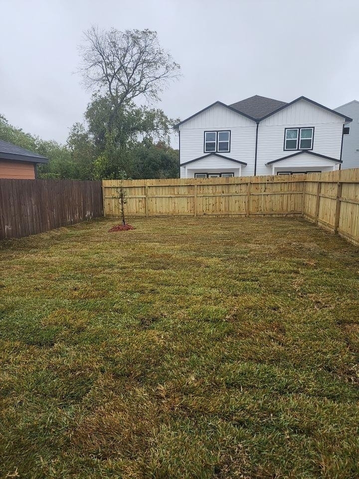 832 Elkhart Street - Photo 17