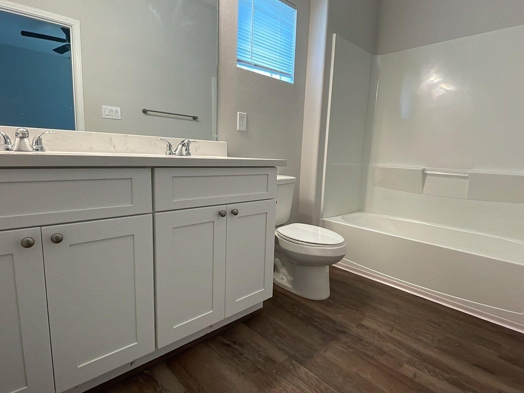 832 Elkhart Street - Photo 12