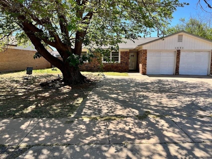 5431 45th Street - Photo 0
