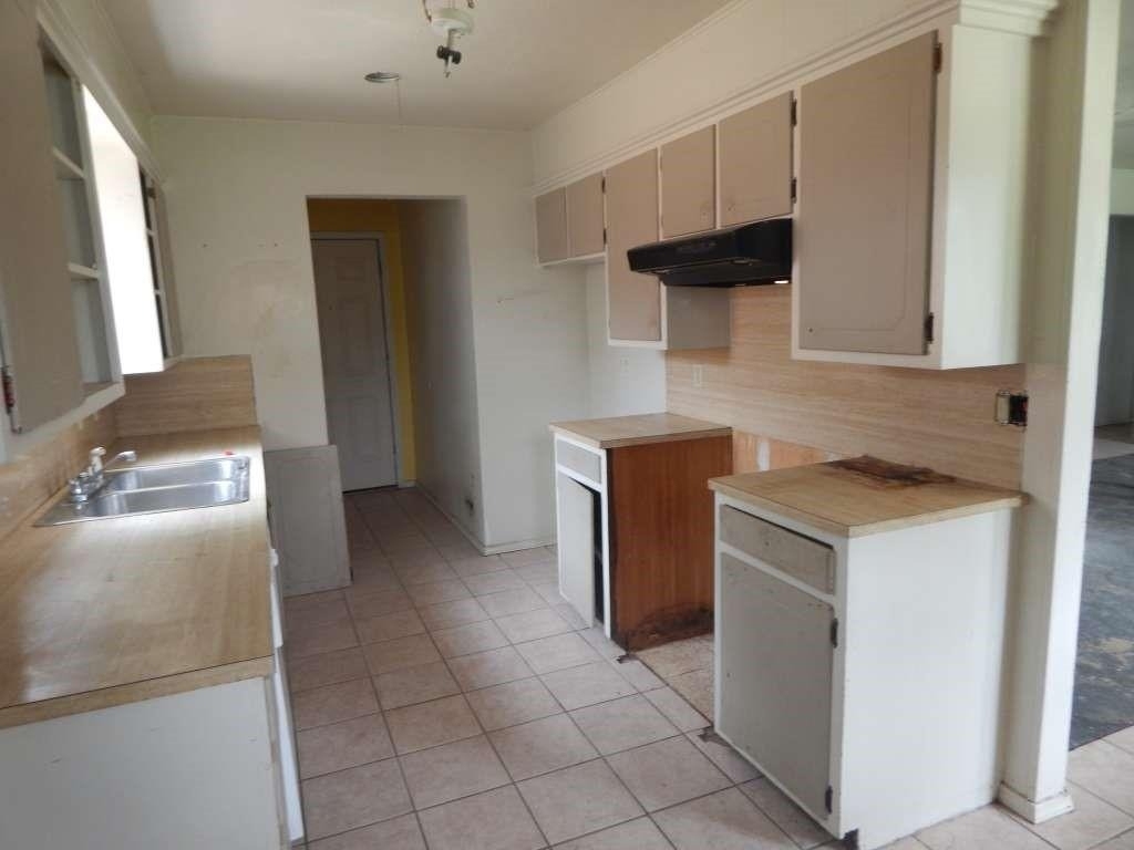 5431 45th Street - Photo 4