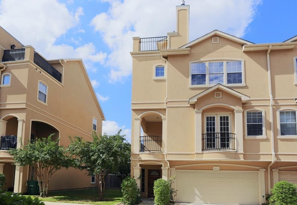5615 Winsome Villas Lane - Photo 0