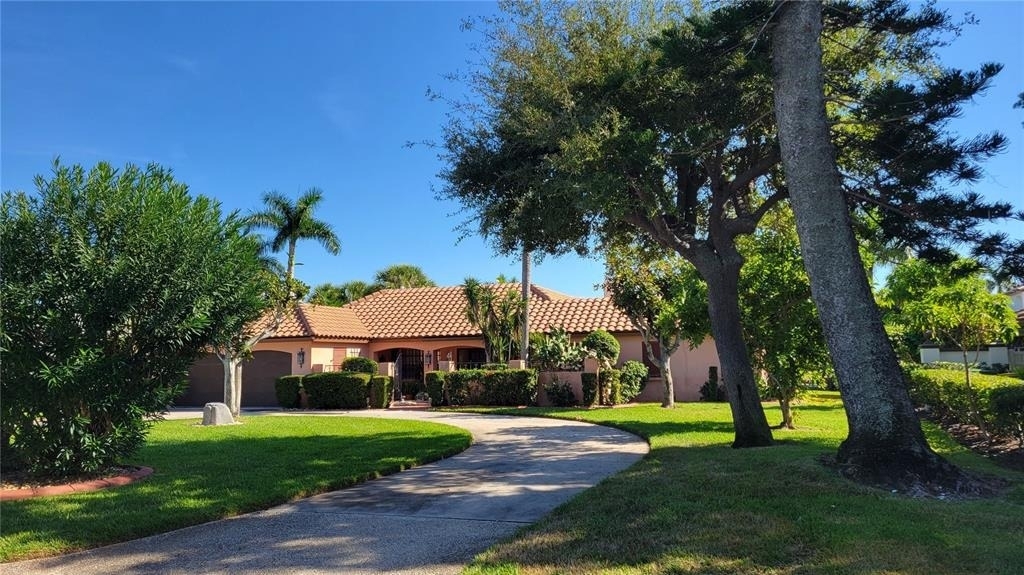 638 S Owl Drive - Photo 1