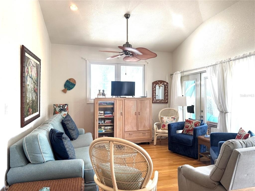 701 Broadway Street - Photo 1