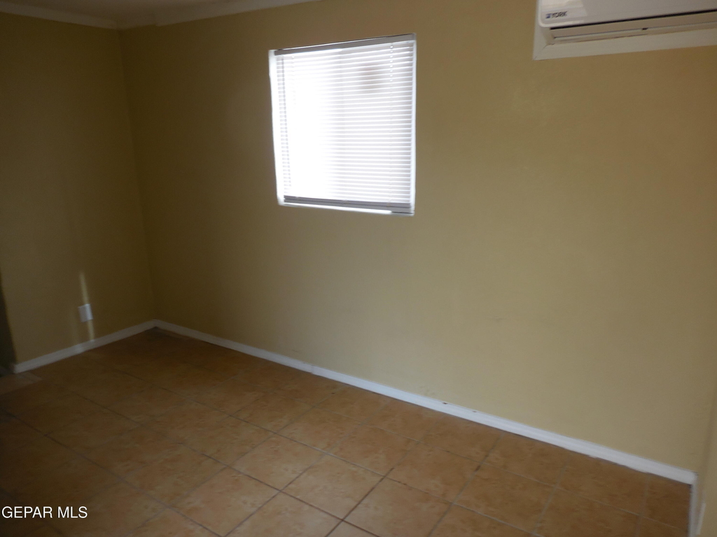 8316 Mercury Street - Photo 9