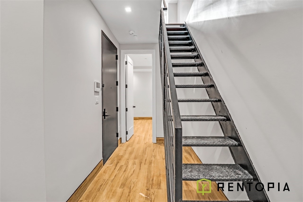 41 Skillman Avenue - Photo 1