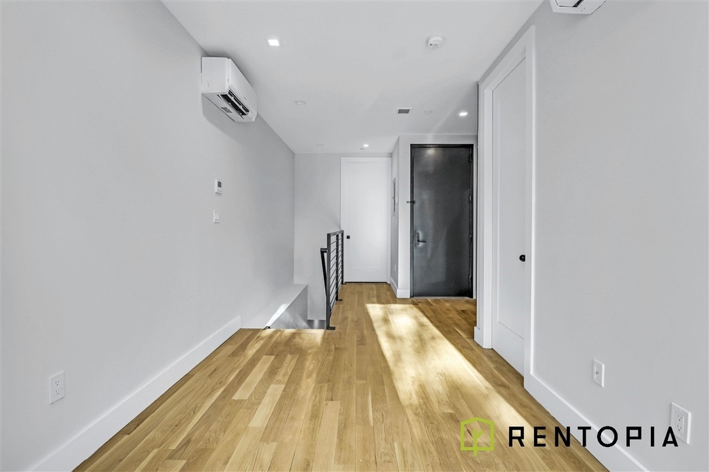 41 Skillman Avenue - Photo 3