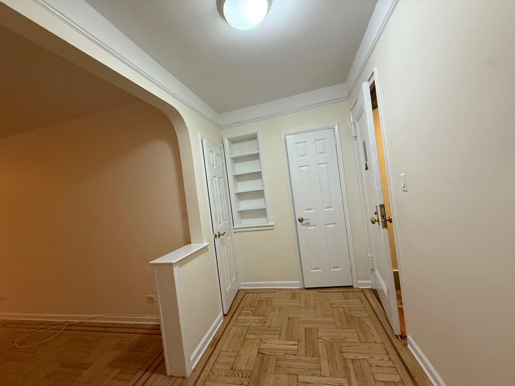 124 East 24th Street - Photo 3