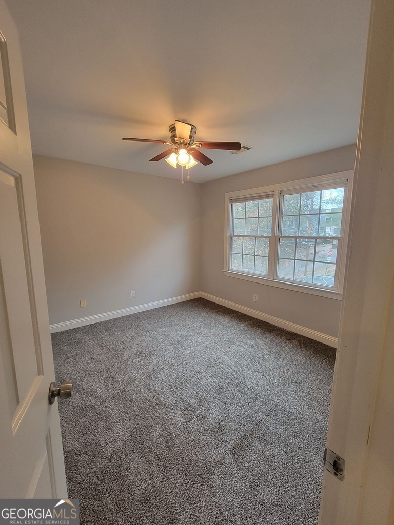 51 Little Street Se - Photo 22