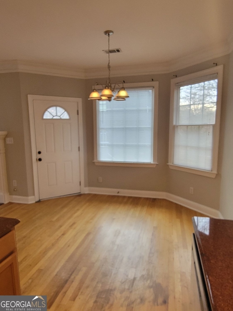51 Little Street Se - Photo 8