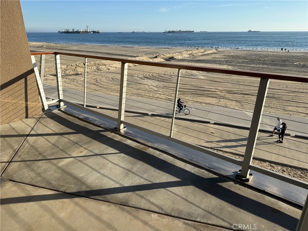 1400 E Ocean Boulevard - Photo 1