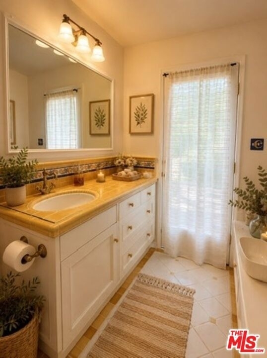 10723 Stradella Court - Photo 9