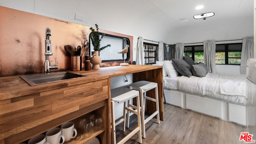 272 N Topanga - Photo 9