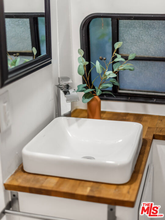272 N Topanga - Photo 21