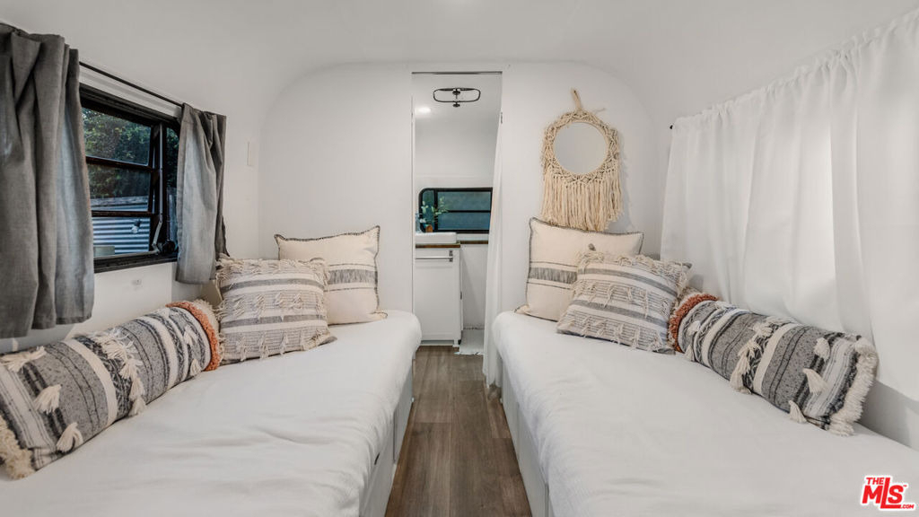 272 N Topanga - Photo 12