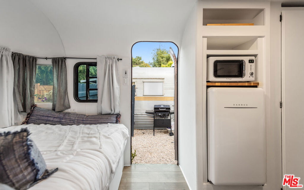 272 N Topanga - Photo 13