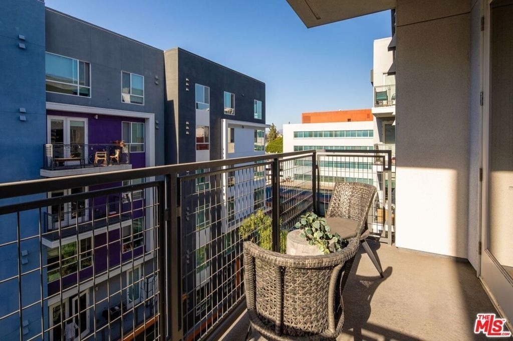 1120 W 6th Street - Photo 21