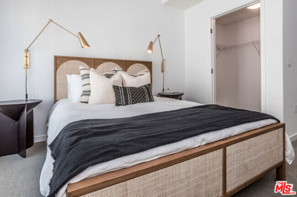 1120 W 6th Street - Photo 40
