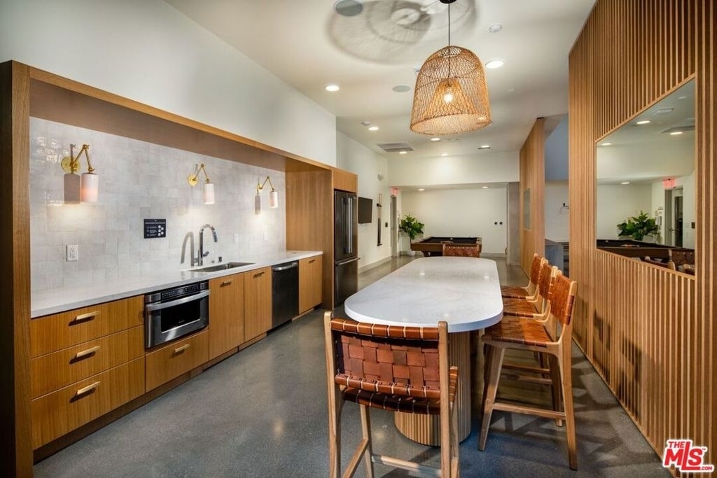 1120 W 6th Street - Photo 23