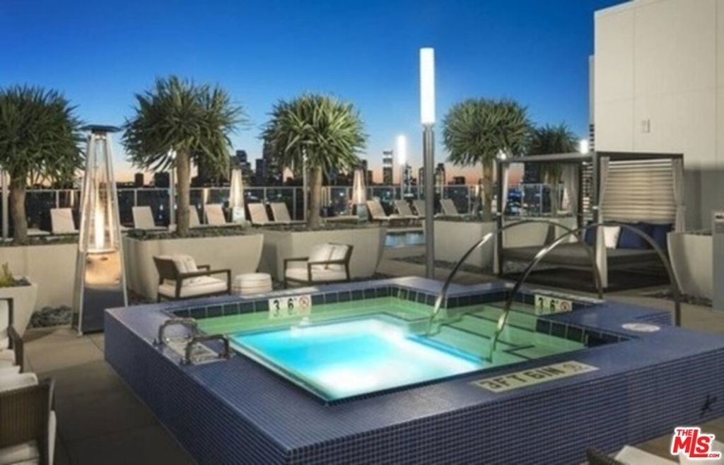 3033 Wilshire Boulevard - Photo 20